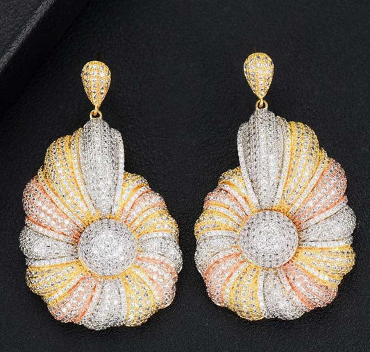 Cecile Geometric Shell Drop Earring