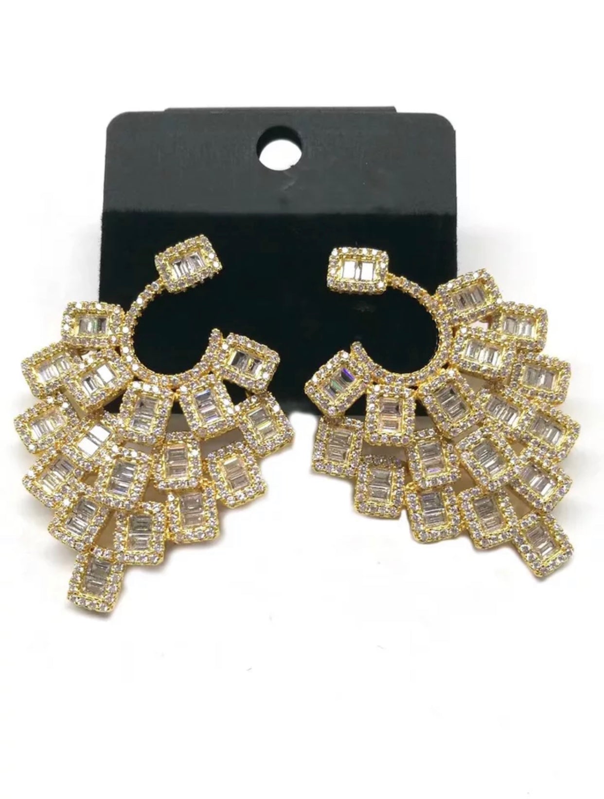 Trending loop Drop Earring