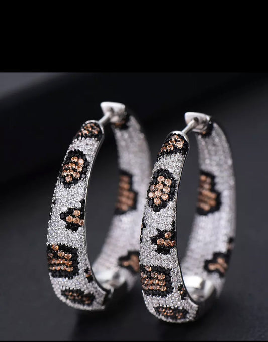 Vikki Leopard  Earring