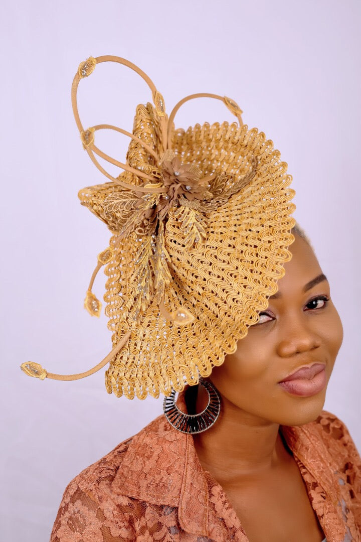 Kelly fascinator Hat