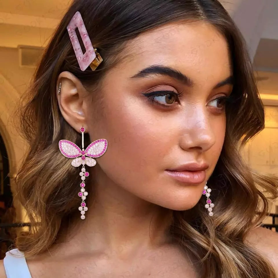 Moda Butterfly Gem Dangling Earring